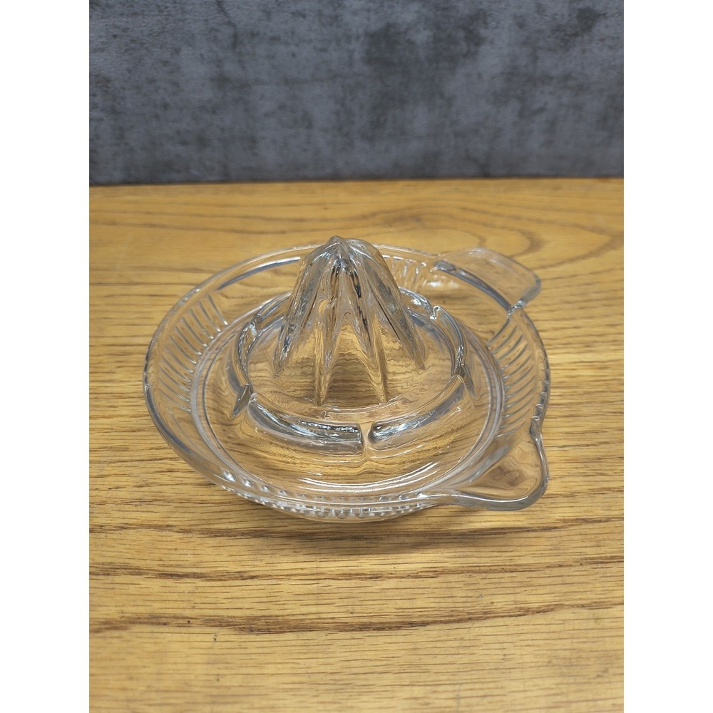 Vintage Glass Citrus Juice Reamer Tab‎ Handle Ribbed